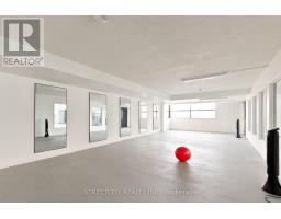 2103 - 389 DUNDAS STREET - 31