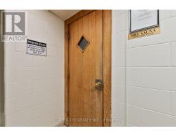 2103 - 389 DUNDAS STREET - 32