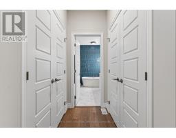 44 MUIRFIELD DRIVE - 26