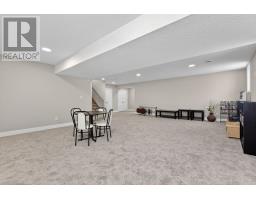 44 MUIRFIELD DRIVE - 35