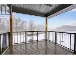 44 MUIRFIELD DRIVE - 39