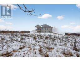 44 MUIRFIELD DRIVE - 44