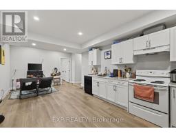 11 HAYES STREET - 32