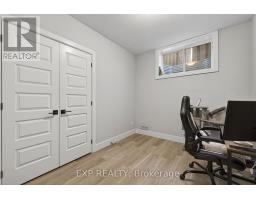 11 HAYES STREET - 36