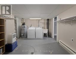 152 - 166 SOUTHDALE ROAD W - 14