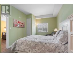 111 - 100 THE PROMENADE - 20