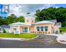 111 - 100 THE PROMENADE - 3