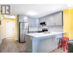 111 - 100 THE PROMENADE - 7