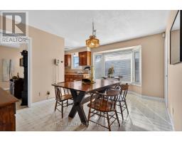 20 HARDING CRESCENT - 10