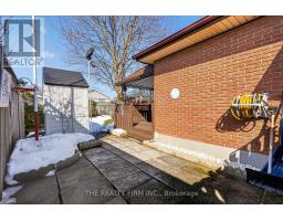 20 HARDING CRESCENT - 23