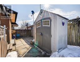 20 HARDING CRESCENT - 24