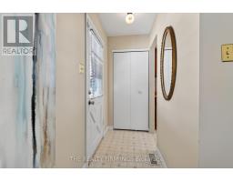 20 HARDING CRESCENT - 4