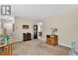 20 HARDING CRESCENT - 6