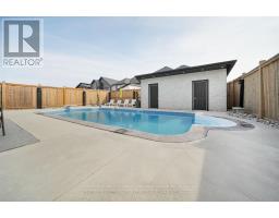 3475 BRUSHLAND CRESCENT - 33