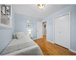 5 MONTCALM STREET N - 19