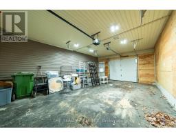 5 MONTCALM STREET N - 34