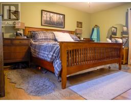 183 NANCY STREET - 43