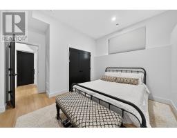 417 BASELINE ROAD E - 37