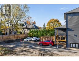 417 BASELINE ROAD E - 44