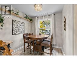 66 WELLESLEY CRESCENT - 12