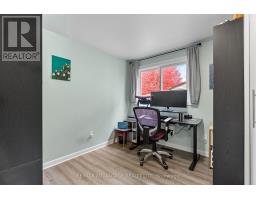 66 WELLESLEY CRESCENT - 20