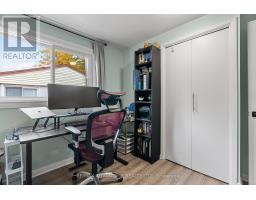 66 WELLESLEY CRESCENT - 21