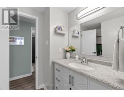 66 WELLESLEY CRESCENT - 25