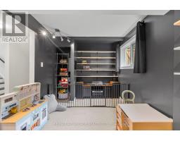 66 WELLESLEY CRESCENT - 30