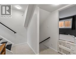 66 WELLESLEY CRESCENT - 35