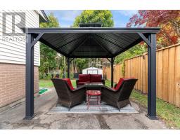 66 WELLESLEY CRESCENT - 39