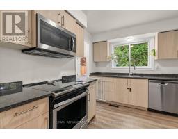 66 WELLESLEY CRESCENT - 9