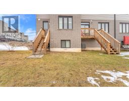 98 - 3380 SINGLETON AVENUE - 33