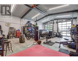 183 CENTENNIAL AVENUE - 32