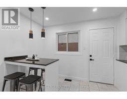 22 - 700 EXETER ROAD - 11