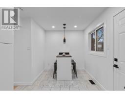 22 - 700 EXETER ROAD - 12