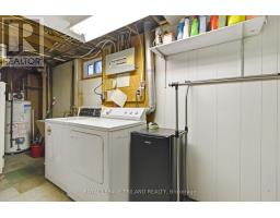 99 SUSAN AVENUE - 33