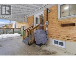 99 SUSAN AVENUE - 35