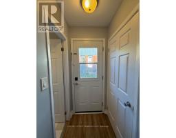 17 VINCENT CRESCENT - 18