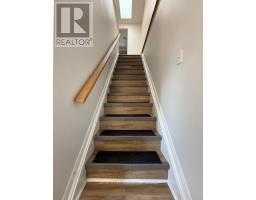 17 VINCENT CRESCENT - 22