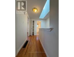 17 VINCENT CRESCENT - 25