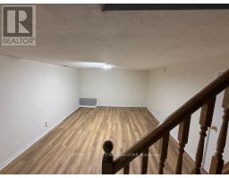 17 VINCENT CRESCENT - 39