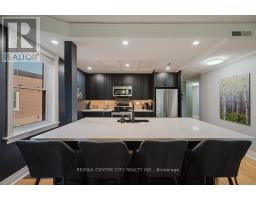 401 - 280 QUEENS AVENUE S - 4