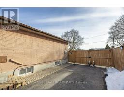 112 BURNSIDE DRIVE - 32
