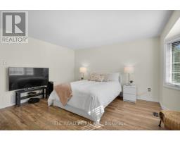 25 - 70 CHAPMAN COURT - 20