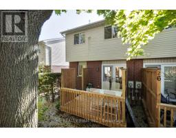 25 - 70 CHAPMAN COURT - 35