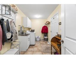 12 MCKINLAY AVENUE - 7