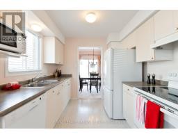 90 ROMAN CRESCENT - 11