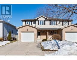 90 ROMAN CRESCENT - 2