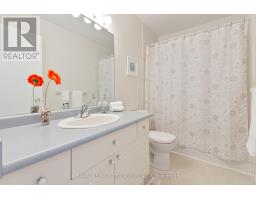 90 ROMAN CRESCENT - 30