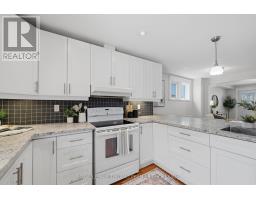 98 BRISCOE STREET E - 19